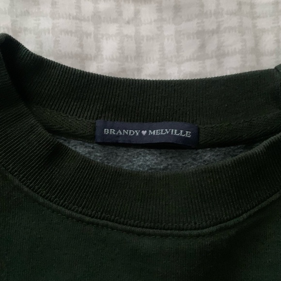 Brandy Melville Men's Dark Green Sweater - Picture 2 of 2